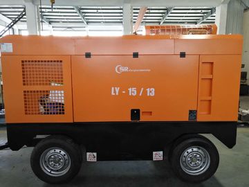 เครื่องยนต์คัมมินส์ 200cfm-1500cfm 100-210Psi เครื่องอัดดีเซลแบบพกพา