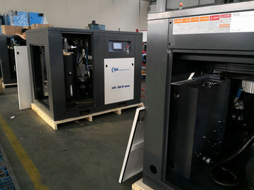 เครื่องอัดโรตารี่สกรูขนาดใหญ่ที่มีน้ำมันท่วม
